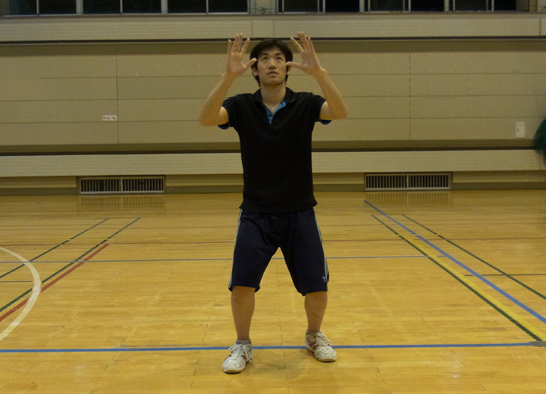 声を出して必ず正面に入る