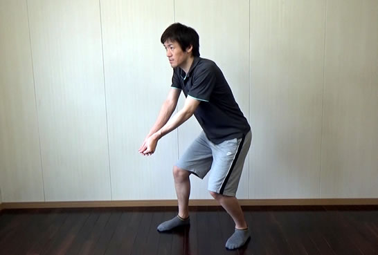 スパイクボールスピードが速いのでしっかり面を作って待ちます